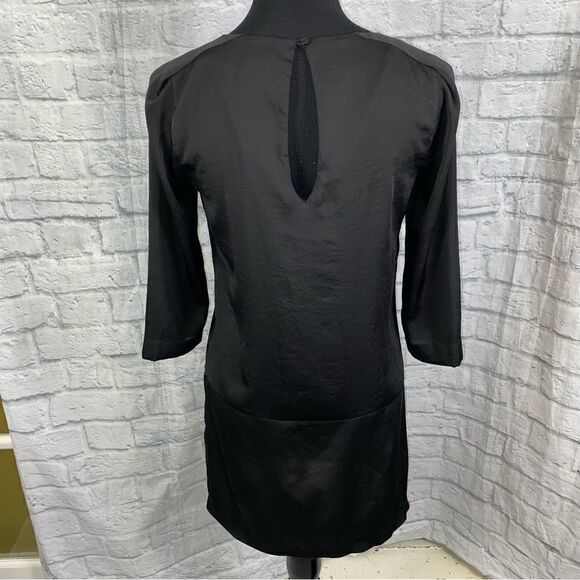 Forever 21 shift dress w/3/4 sleeves knee length
black size small - Picture 11 of 11